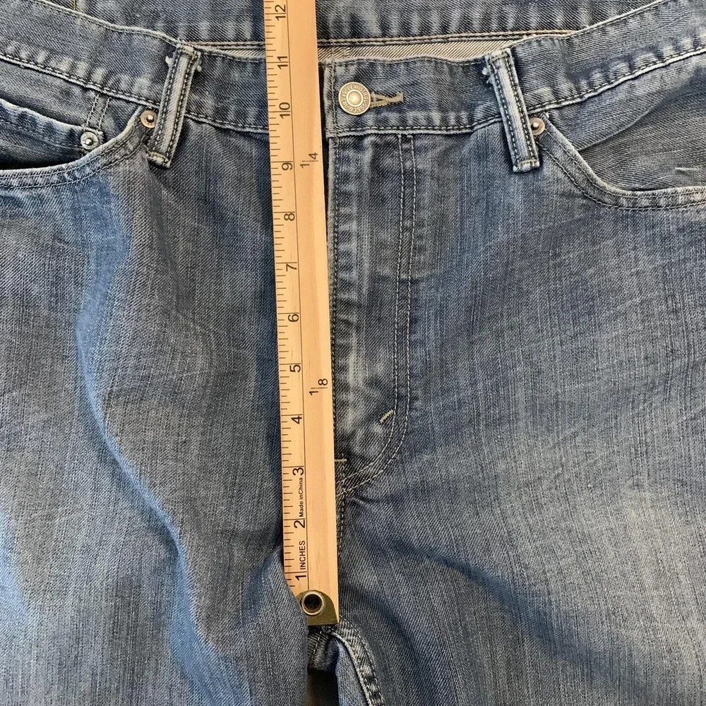 Levis 514 Jeans Mens 38x30 Blue Light Wash Regular Fit Straight Leg Denim‎ Pants
